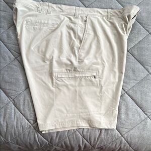 Izod Tan Flat Front Shorts Casual Style
